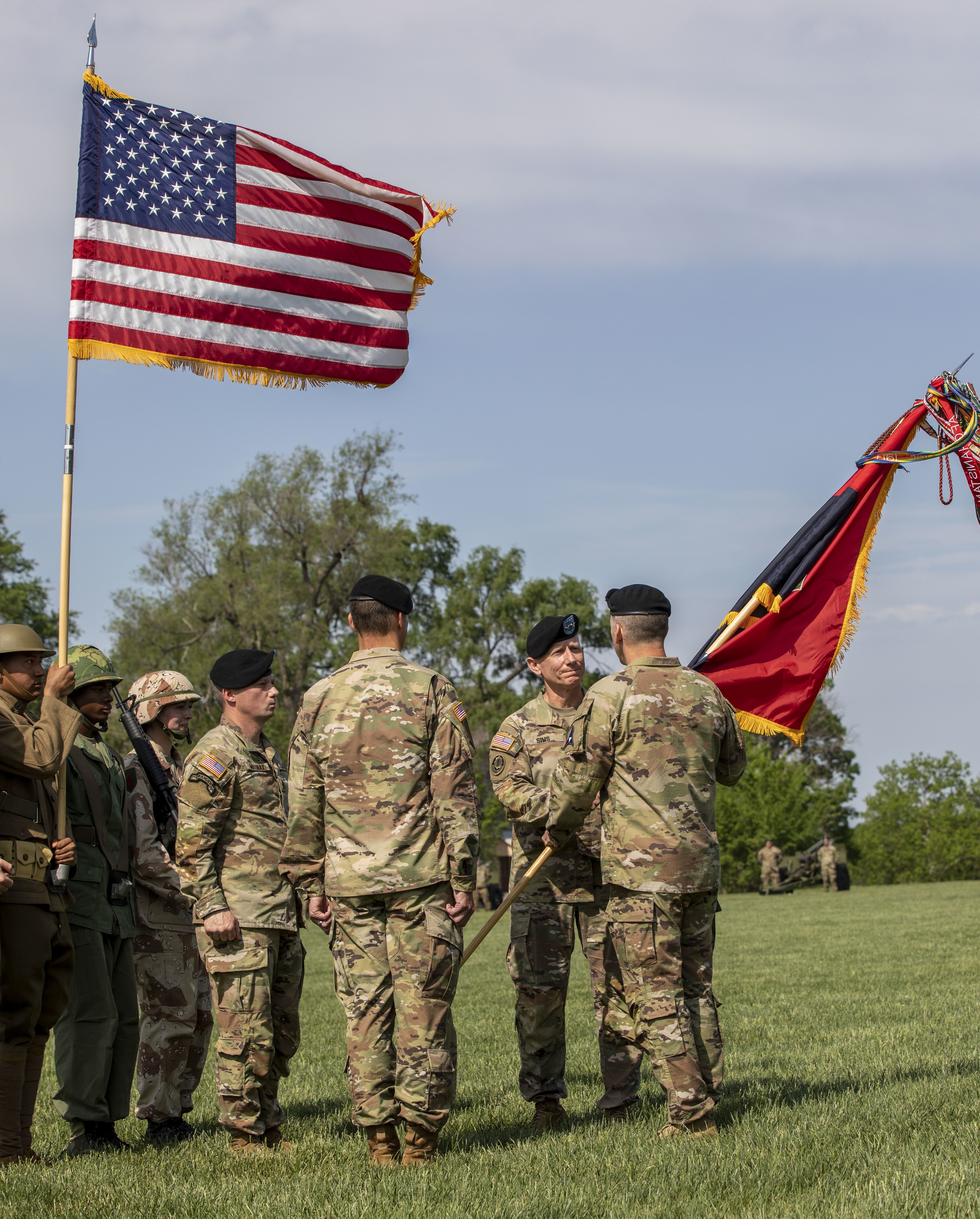 1st Infantry Division Soldiers get 'Royal' welcome, Article