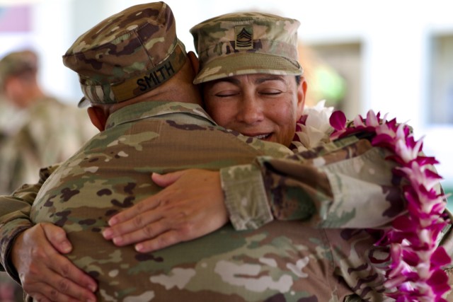 322nd Civil Affairs Brigade, Headquarters and Headquarters Company, holds  Change of Responsibility Ceremony