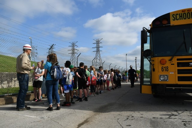 STEAM students participate in Old Hickory Dam Environmental Awareness Day