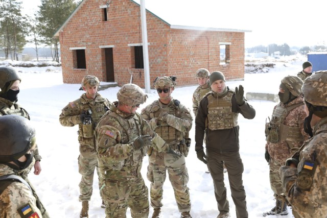 Sgt. 1st Class Jason Haigh, with the Florida Army National Guard, participates in training Ukrainian military members at the International Peacekeeping and Security Center in Lviv, Ukraine, Feb. 3, 2022, at Lviv, Ukraine.