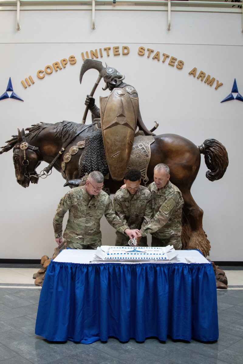 Iii Armored Corps Celebrates 104th Birthday With Cake Cutting Ceremony Article The United