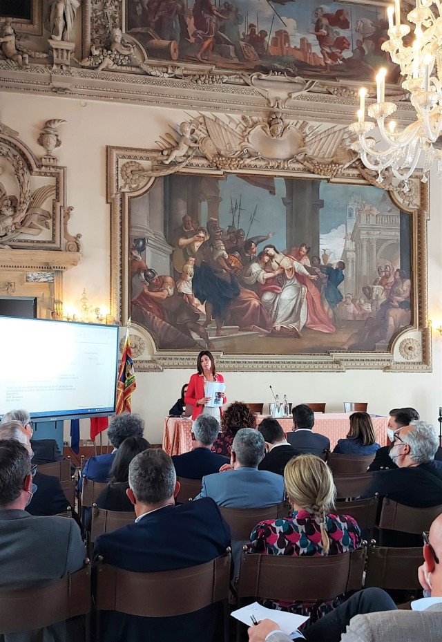 Las empresas italianas en Vicenza están aprendiendo sobre el acuerdo militar