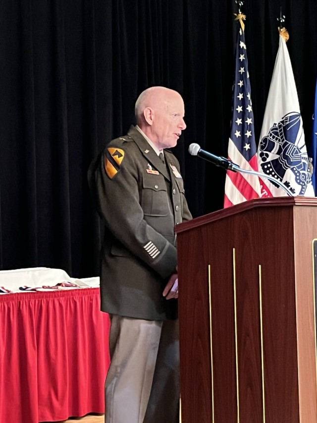SAUSHEC honors faculty members for their contributions to military medicine