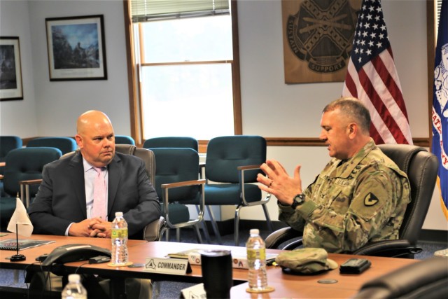 Army Reserve leader visits Fort McCoy; learns more about installation, workforce