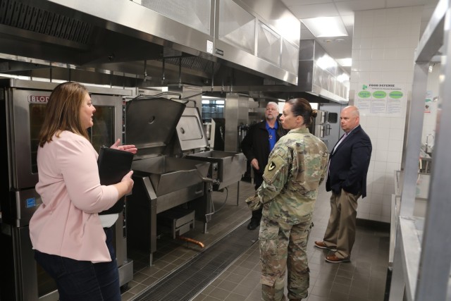 Army Reserve leader visits Fort McCoy; learns more about installation, workforce