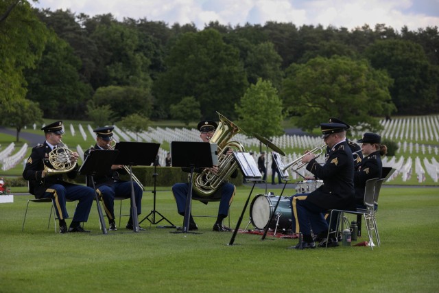U.S. Army Europe and Africa Band & Chorus attends Lorraine American Cemetery and Memorial ceremony