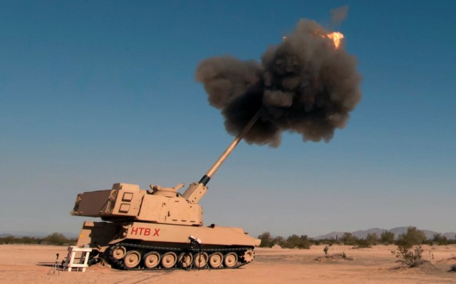 An Extended Range Cannon Artillery prototype firing at Yuma Proving Ground, Arizona, in 2021.