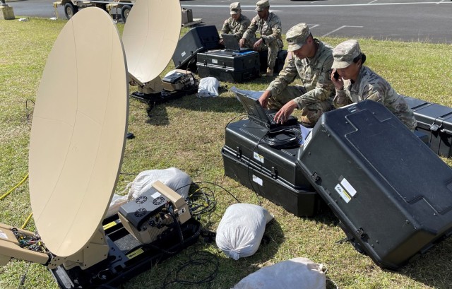  Army modernizes Pacific expeditionary signal battalion 
