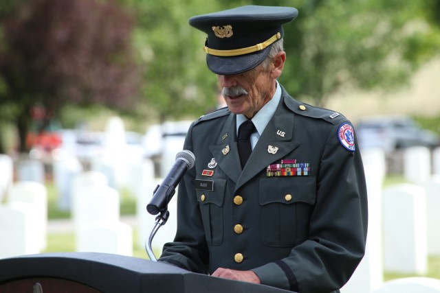 Walter “Chip” Mann, Chief Warrant Officer, United States Army retired, speaking at event
