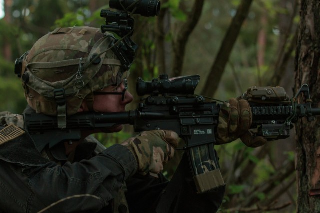 U.S. Soldiers assigned to 1-4 Infantry Regiment execute Air Assault operation in Hohenfels, Germany