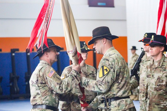 615th Aviation Support Battalion welcomes new commander