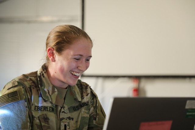 Dietician Turned Soldier Teaches H2F Techniques to Deployed Service Members