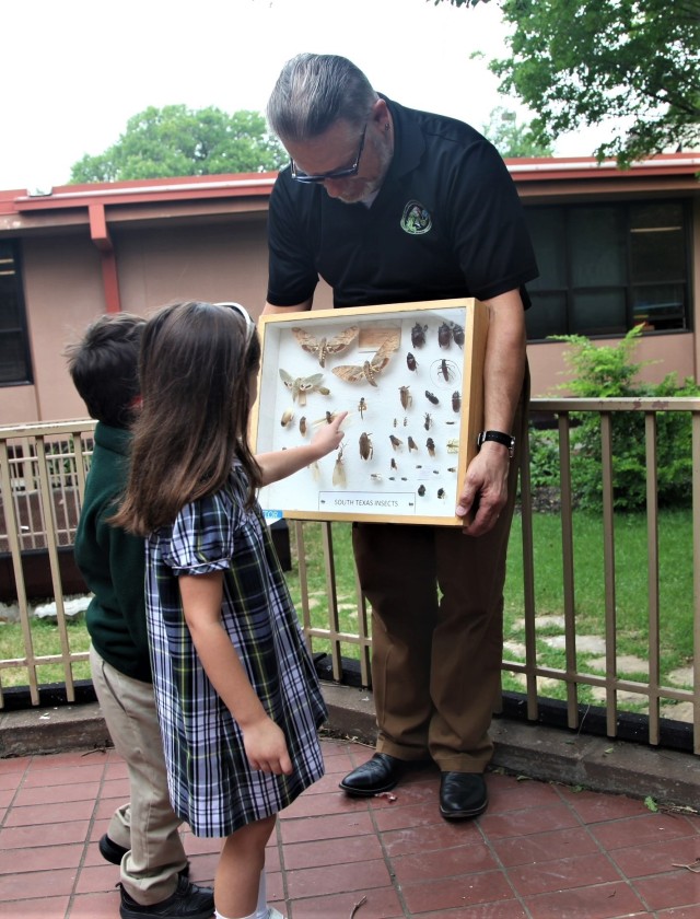 Good bug vs. bad bug? USAEC entomologist explains during kindergarten show-and-tell
