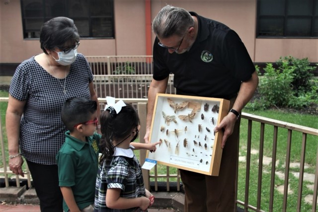 Good bug vs. bad bug? USAEC entomologist explains during kindergarten show-and-tell