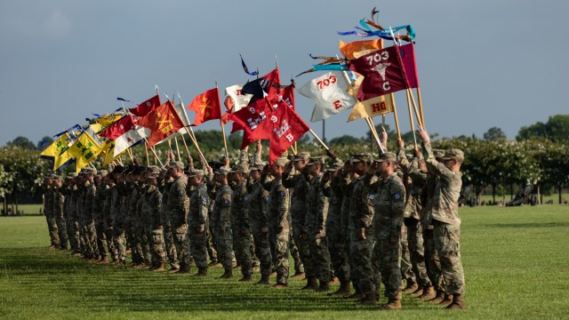 US Army&#39;s most modern brigade changes command