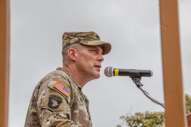 2-27 Infantry “No Fear” changes command