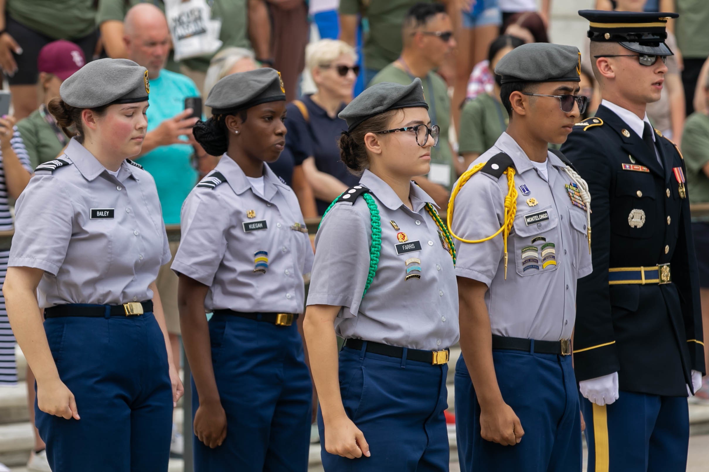 Paying Respects Army JROTC Cadets Honor Unknown Soldier Article 