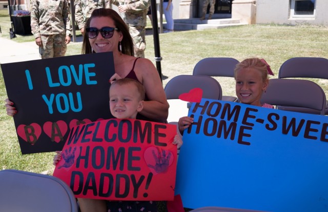 1st TSC Soldiers return from deployment