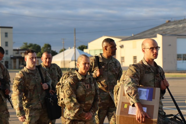Elements of 101st Airborne Division join Strike on deployment to Europe