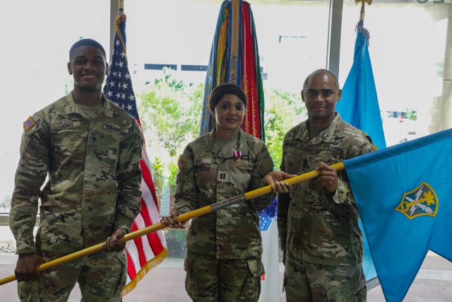 INSCOM HHC Welcomes Commander