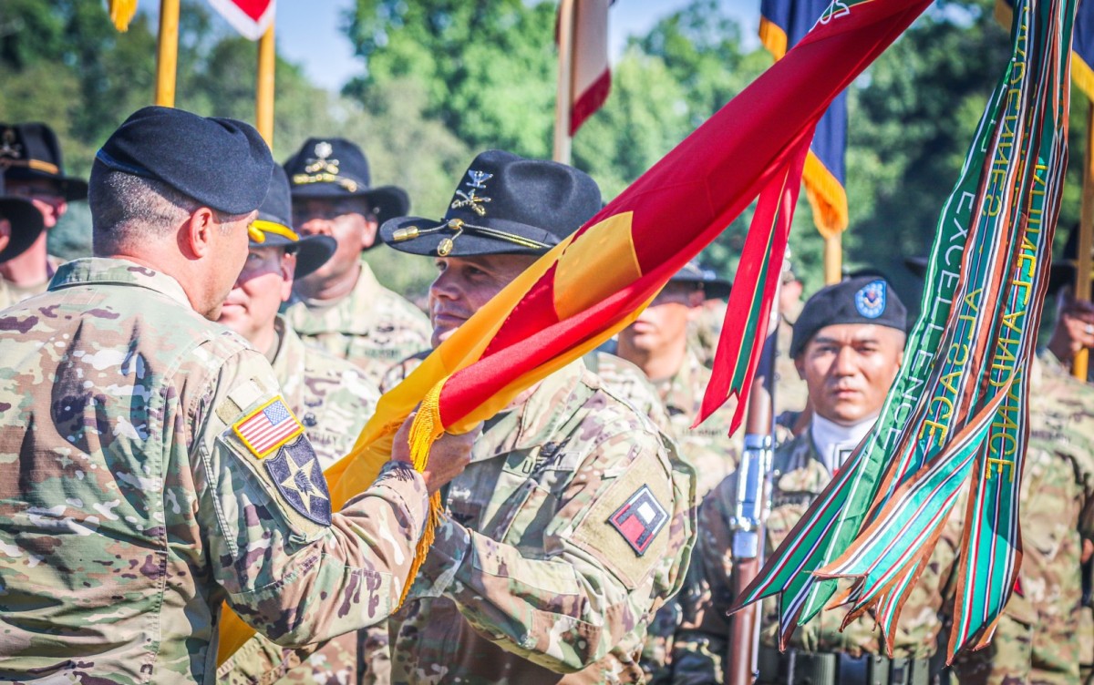 Saber Brigade changes command | Article | The United States Army