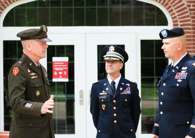 Fort Sill says farewell to FA commandant