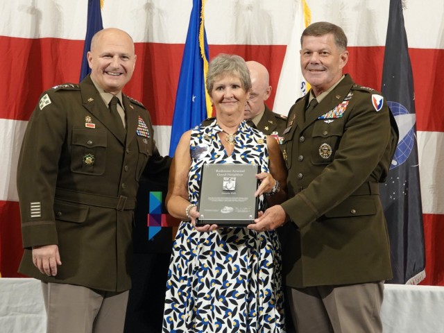 Good Neighbor Award Honors Gold Star Mother Annette Hall