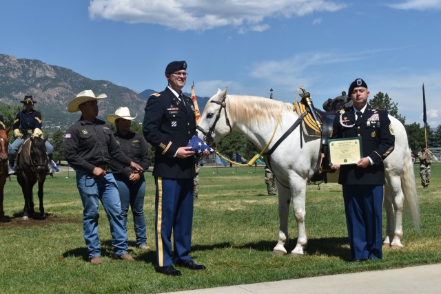 Sergeant major retires his saddle