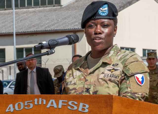 Meet your 405th AFSB Commander