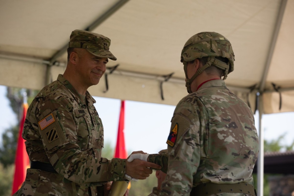 1st Armored Division,Fort Bliss welcome new commander | Article | The ...