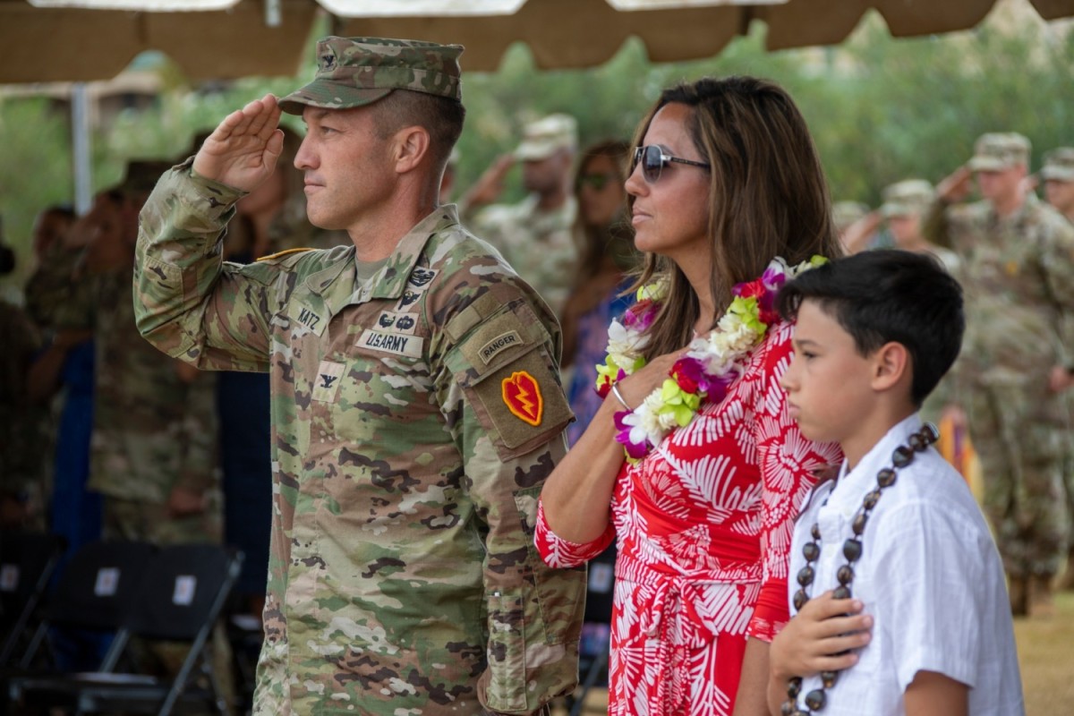 25th Infantry Division Artillery Change of Command Article The United States Army