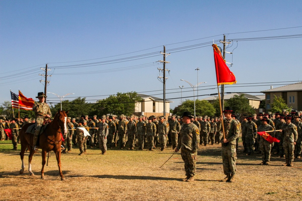 DIVARTY Welcomes New Commander | Article | The United States Army