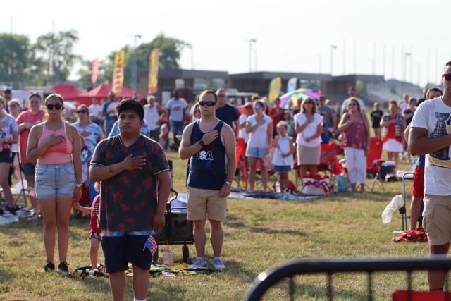 Fort Campbell celebrates Independence Day with concert, fireworks