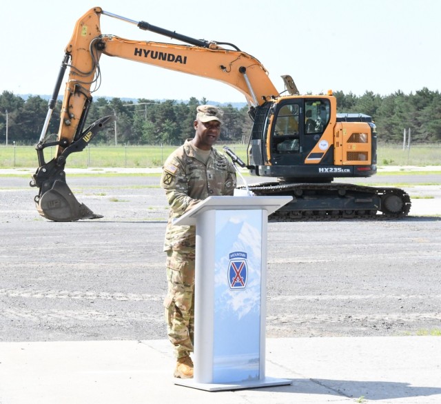 Officials break ground on new railhead project at Fort Drum