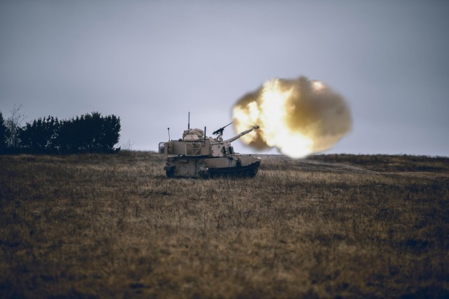 1st Cavalry Division Troopers Validate Skills on Latest M109A7 Howitzer