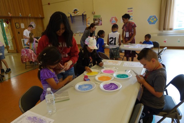 Children immerse themselves in &#39;God’s Wonder&#39; at VBS