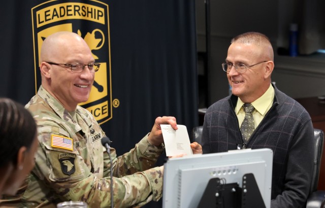 Fort Knox Suicide Prevention lead earns TRADOC’s Ready and Resilient Guardian of the Quarter