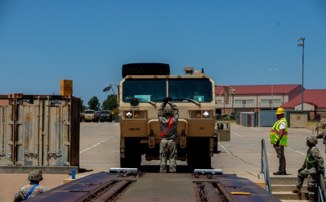 Fort Sill unit on track with rail training