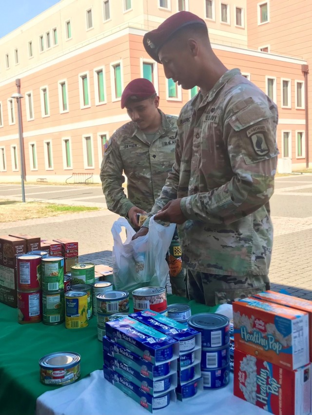Girl Scouts offer healthy eats to Del Din Soldiers