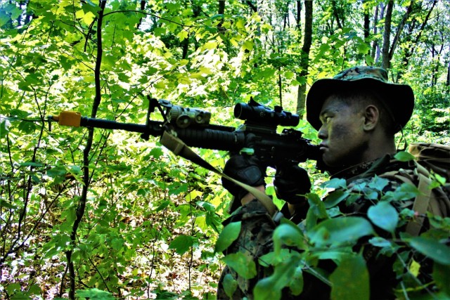 Marines, Navy Corpsmen train in casualty care field exercise