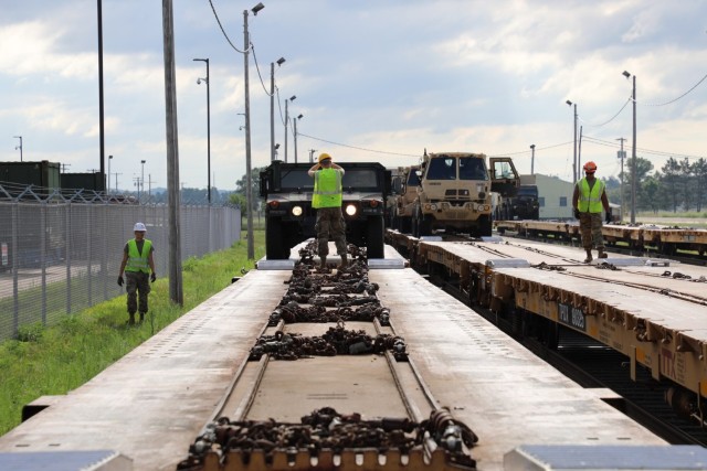 Fort McCoy supports rail movement for 107th Support Maintenance Company