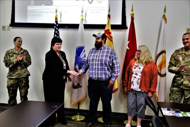 IMCOM-Readiness Director recognizes Fort McCoy personnel