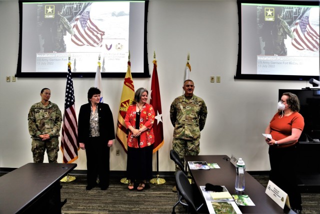 IMCOM-Readiness Director recognizes Fort McCoy personnel