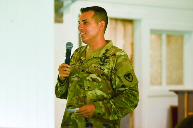 USAG-KA Commander Addresses Community