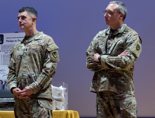 Wiesbaden garrison commander urges workforce to &#39;see ourselves&#39;