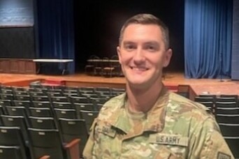 Kentucky Guard Soldier aids local community after flooding
