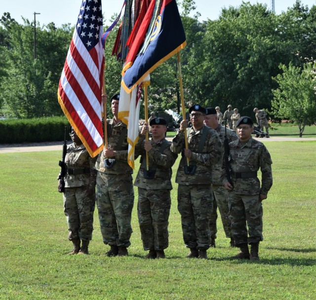 102d Training Division welcomes new commanding general | Article | The ...