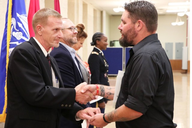 RIA-JMTC honors 10 new journeyman machinists in apprenticeship graduation ceremony