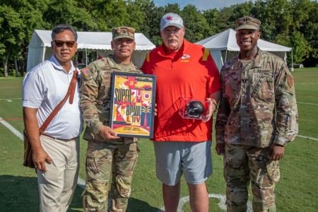 DVIDS - Images - 1st Infantry Division Welcomes Kansas City Chiefs to Fort  Riley [Image 1 of 4]