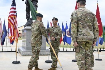 Fort Bragg, N.C. - A change of command ceremony was held at the U.S. Army John F. Kennedy Special Warfare Center and School, August 11, 2022. The occas...